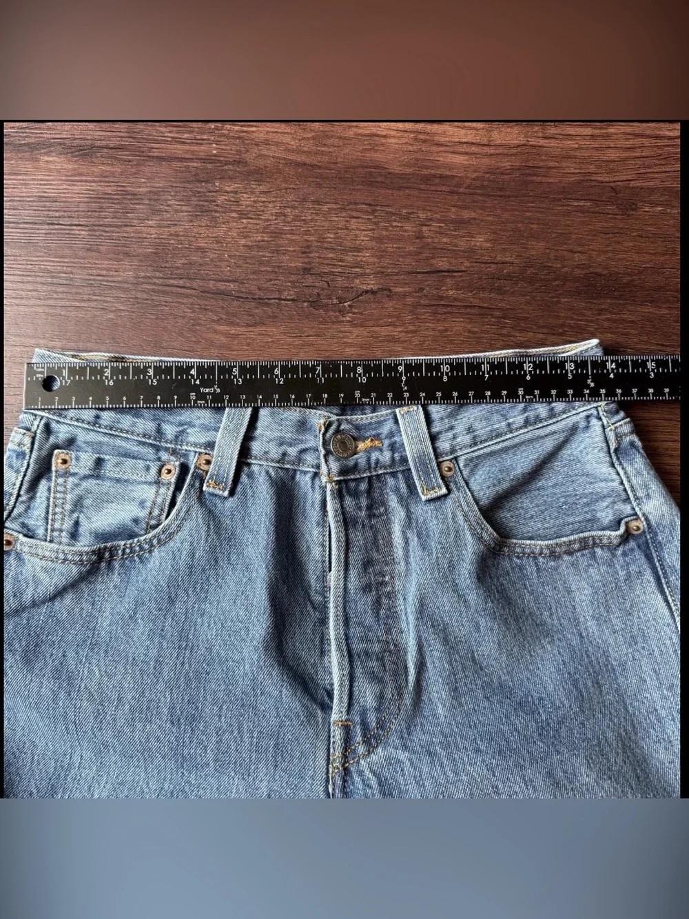 Levi's 501 Original Straight Leg Jeans W28 L31 Medium Wash Blue Cotton (0193)